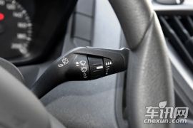 江铃汽车-全顺-2.0T柴油Kombi短轴低顶