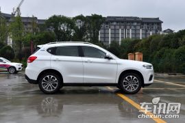 长城汽车-哈弗H2-蓝标 1.5T 自动两驱尊贵型