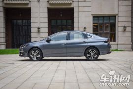 东风标致-标致308-1.6T 自动尊贵版