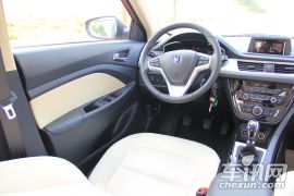 长安汽车-悦翔V7-1.0T 手动劲驰新锐型