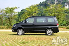 东风风行汽车-菱智-M5 2.0L 豪华型