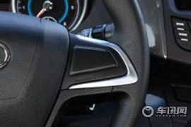 江铃集团轻汽-骐铃T7-2.8T四驱尊贵版加长轴距JE493ZLQ4CB