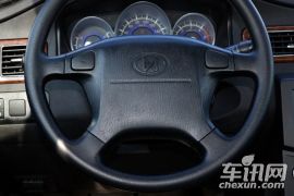 江铃集团轻汽-骐铃T3-2.4T创富版长厢4D25U