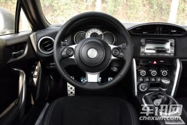 丰田-丰田86-2.0L 手动豪华型