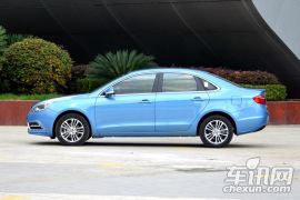 奇瑞汽车-艾瑞泽7e-1.6L e致尚版