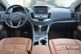 郑州日产-东风风度MX5-2.0L 自动旗舰版