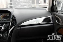 比亚迪-秦-EV300 尊贵型