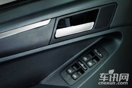 福田汽车-拓陆者-2.8T E5 柴油四驱精英版ISF2.8