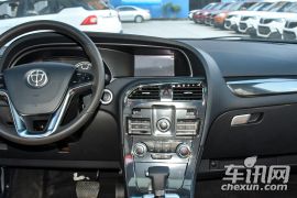 华晨中华-中华V5-1.5T 自动两驱智能型