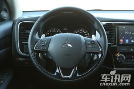 广汽三菱-欧蓝德-2.4L 四驱精英版 5座