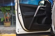 一汽丰田-RAV4荣放-荣放 2.5L 自动四驱尊贵版