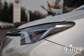一汽丰田-RAV4荣放-荣放 2.5L 自动四驱尊贵版
