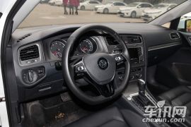 一汽-大众-高尔夫-230TSI 自动豪华型