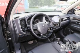 广汽三菱-欧蓝德-2.4L 四驱尊贵版 7座