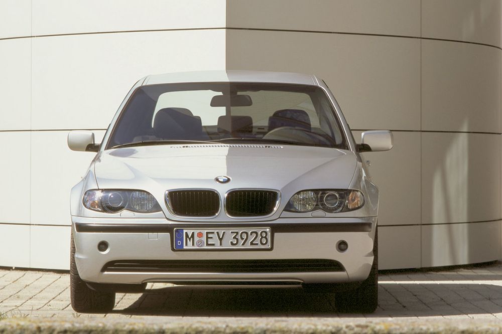 BMW召回将近报废车龄的3系和X5 拆服务快讯