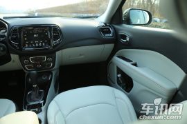 广汽菲克-指南者-200T 自动臻享版