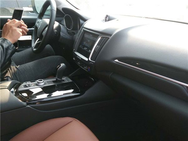 17款玛莎拉蒂莱万特3.0T 精良品质更霸气