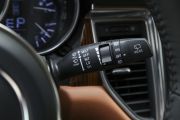 众泰汽车-众泰SR9-2.0T 自动极致之光版