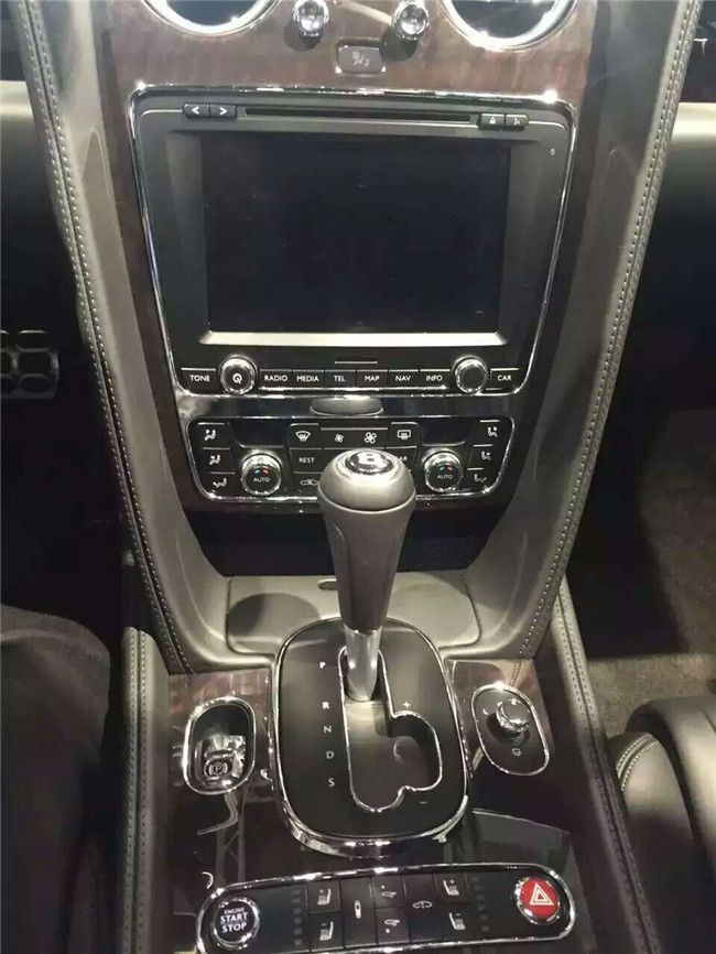 2017款宾利欧陆GT时尚尊贵跑车华丽呈现