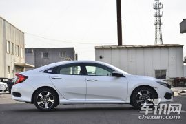 东风本田-思域-220TURBO 自动豪华版