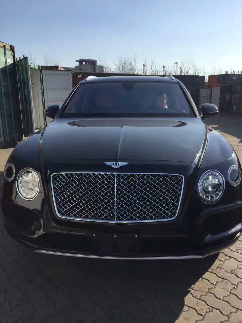 新款宾利添越柴油4.0 汽油6.0现车享钜惠