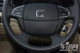 众泰汽车-众泰Z300-1.5L 手动尊享型