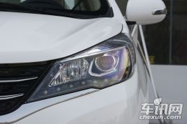 众泰汽车-众泰Z300-1.5L 手动尊享型