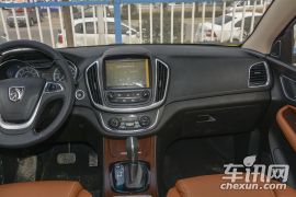 宝骏-宝骏560-律动版 1.8L AMT智能尊享型