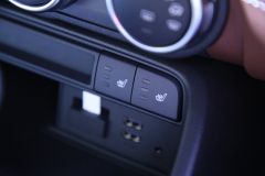 海马汽车-海马S5