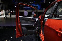 吉利汽车-远景X3