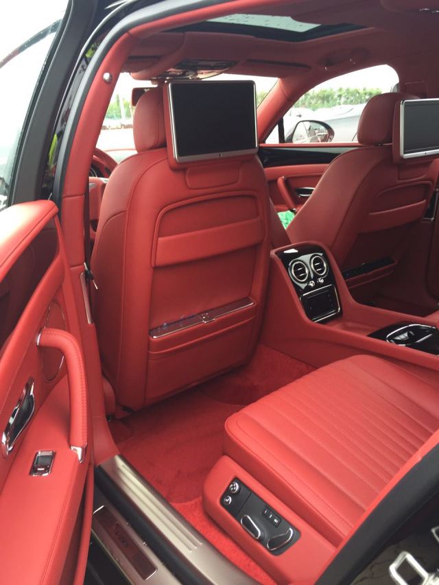 17款宾利飞驰v8s欧版顶配 内饰奢华配置高