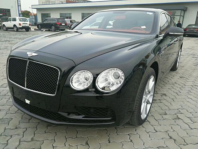 17款宾利飞驰v8s欧版顶配 内饰奢华配置高