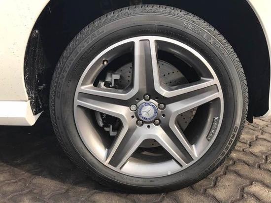 2017款奔驰GLE400 进口越野豪车造型独特