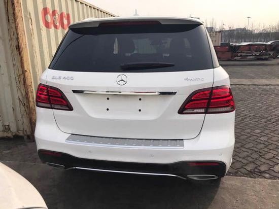 2017款奔驰GLE400 进口越野豪车造型独特