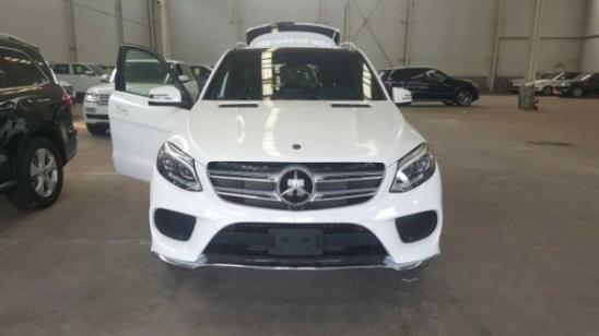 2017款奔驰GLE400配置报价年终促销报价