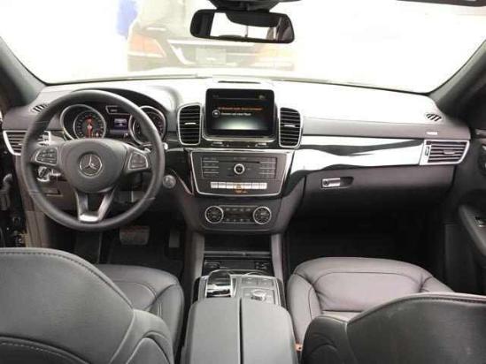 奔驰GLS450强调舒适性全尺寸SUV加版七座尺寸参数介绍
