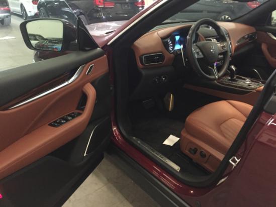 17款玛莎拉蒂莱万特最新报价配置直降5万