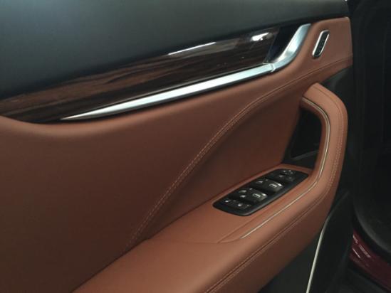 17款玛莎拉蒂莱万特最新报价配置直降5万