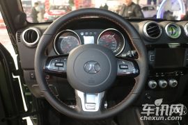 北京汽车-北京BJ40-40L 2.0T 手动柴油四驱尊贵版