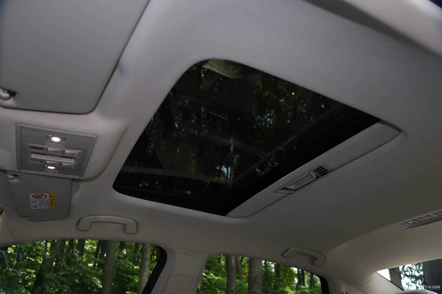 南北大众的兄弟之争 全新朗逸对比全新宝来