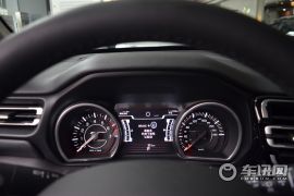 广汽菲克-大指挥官-2.0T 四驱智享版  ￥33.28