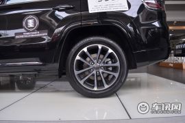 广汽菲克-大指挥官-2.0T 四驱智享版  ￥33.28