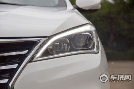 长安汽车-逸动DT-1.6L 手动尊享型