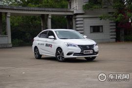 长安汽车-逸动DT-1.6L 手动尊享型