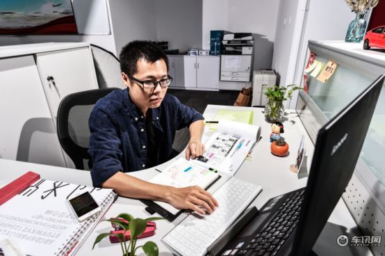 异乡青年志 ▏夏林的24小时            