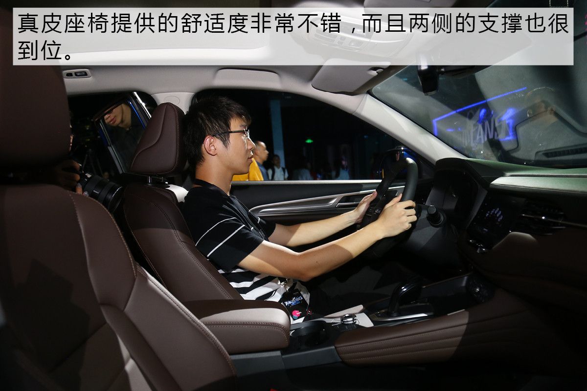 打造年轻化与智联化的SUV 抢先实拍哈弗F7