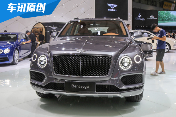 2018成都车展:实拍宾利添越V8汽油版车型