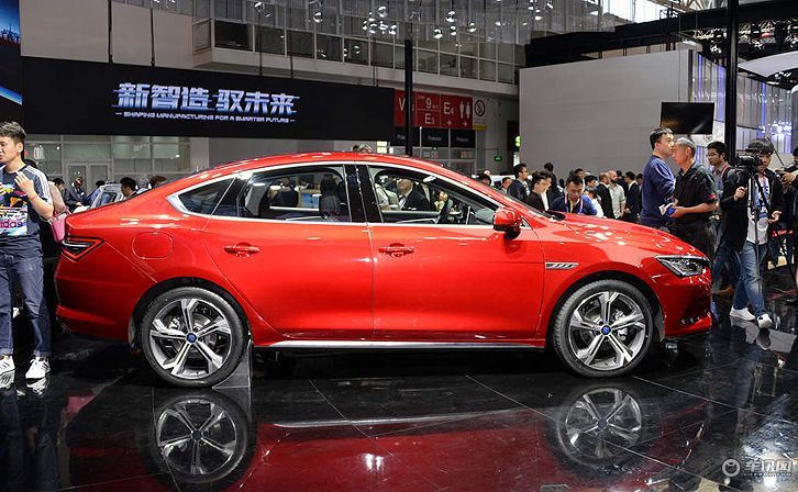 比亚迪秦Pro开启预售 自动挡车型10万元起