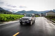 Jeep(进口)-牧马人-2.0T Sahara四门版
