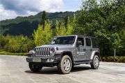 Jeep(进口)-牧马人-2.0T Sahara四门版